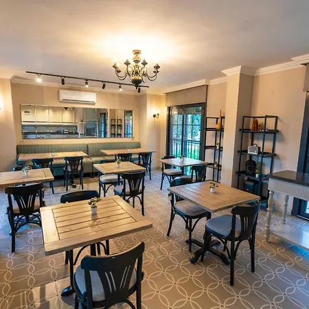 Cunda Nonna Hotel