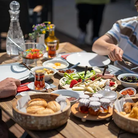 Cunda Nonna Hotel Ayvalı