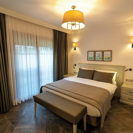 Cunda Nonna Hotel *
